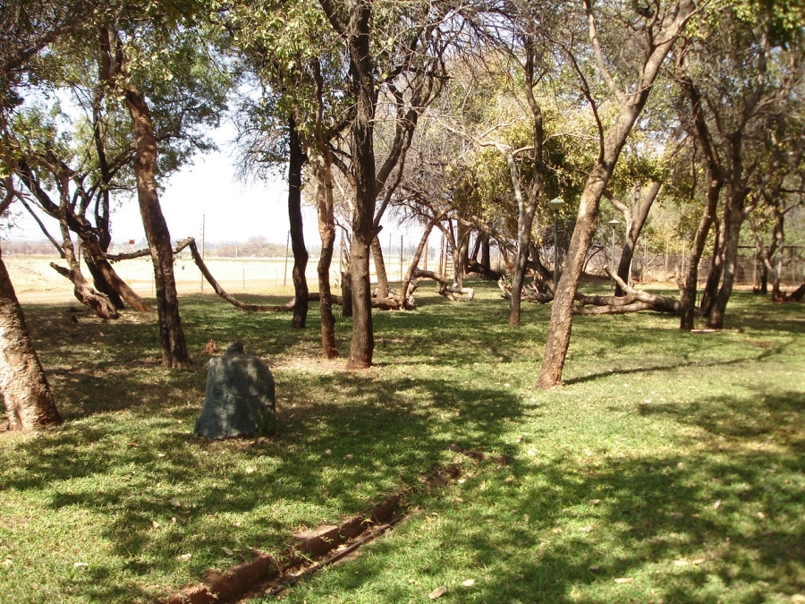 Commercial Property for Sale in Kroondal North West